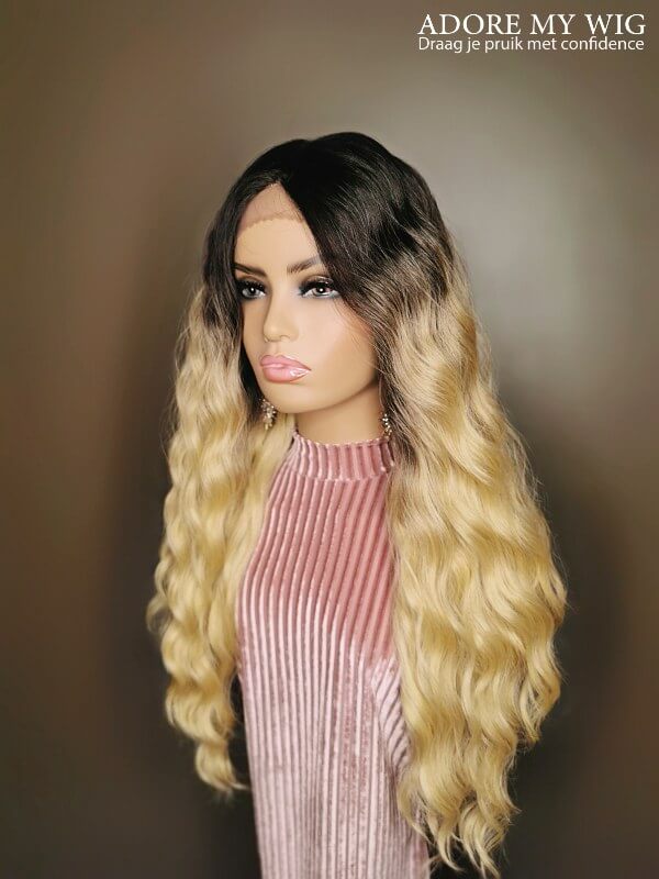 Soñadora: Peluca de encaje rubia