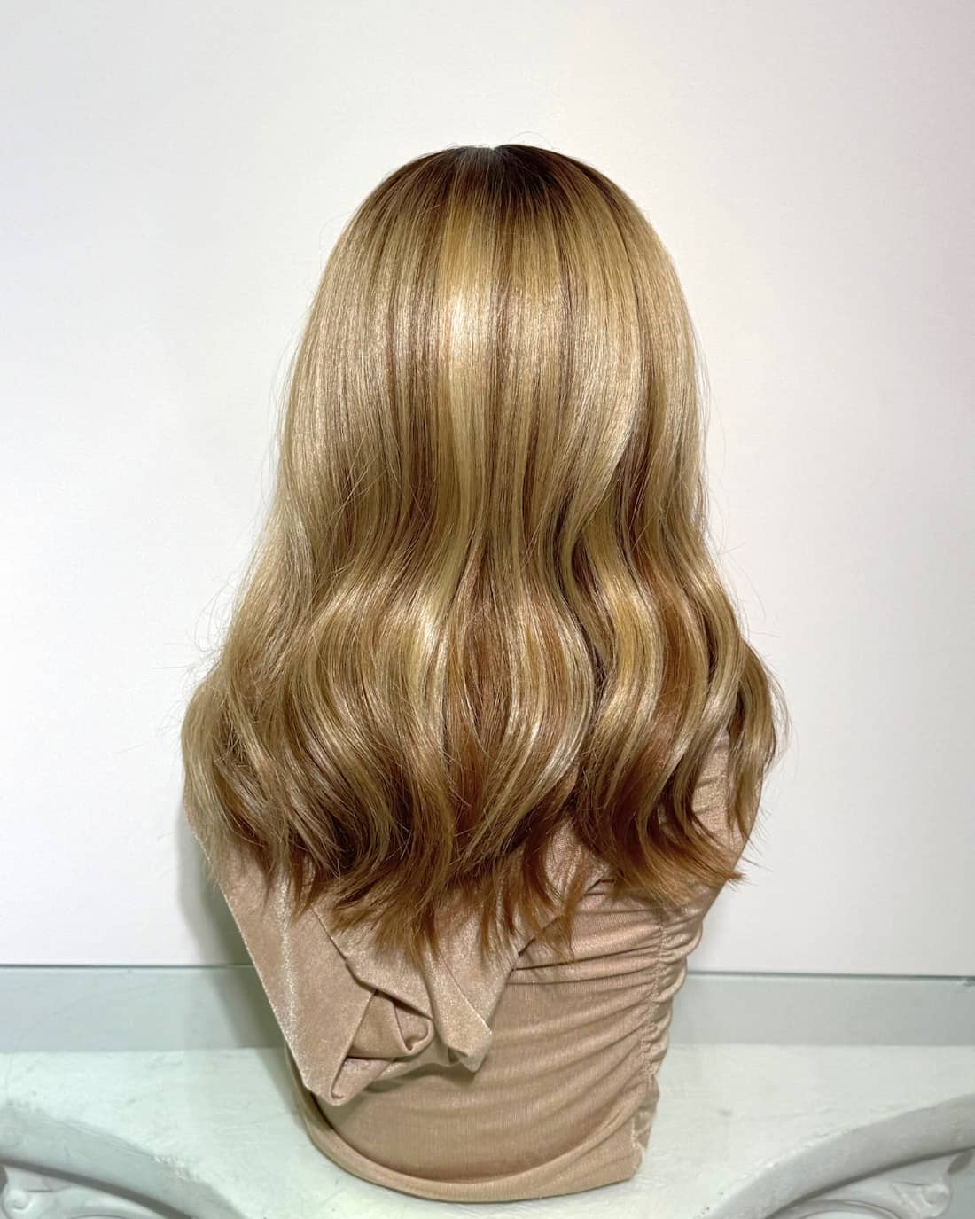 Noble : blonde Synthetische Wig