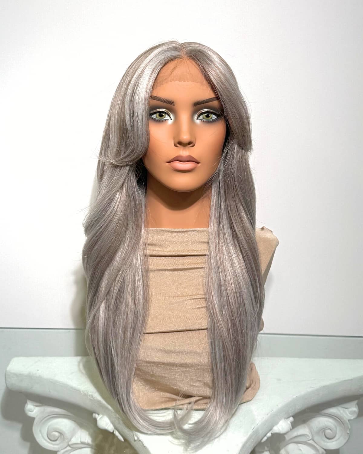 Velvet : Silver Synthetische Wig
