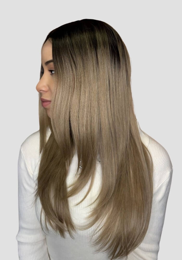 Empower: Parrucca Ondulata Biondo Dorato