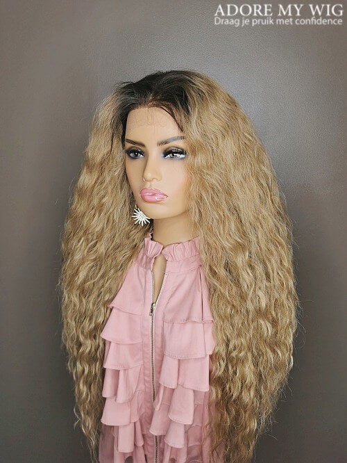 Fierce: Yoncé Curly Wig