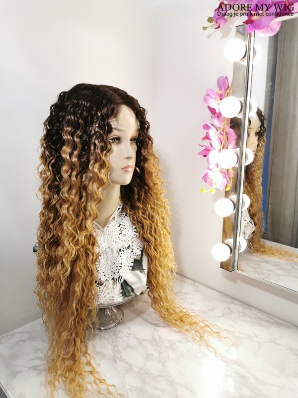 Riva: Peluca Rizada Caribeña