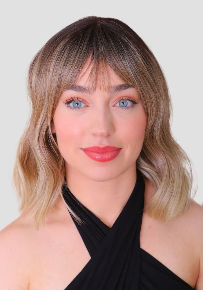 Blonde bob pony: Vision