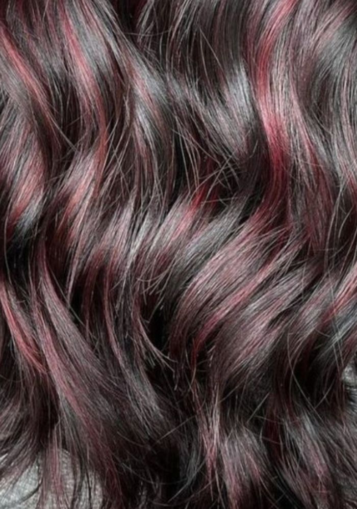 Accomplish: Halflange Pruik